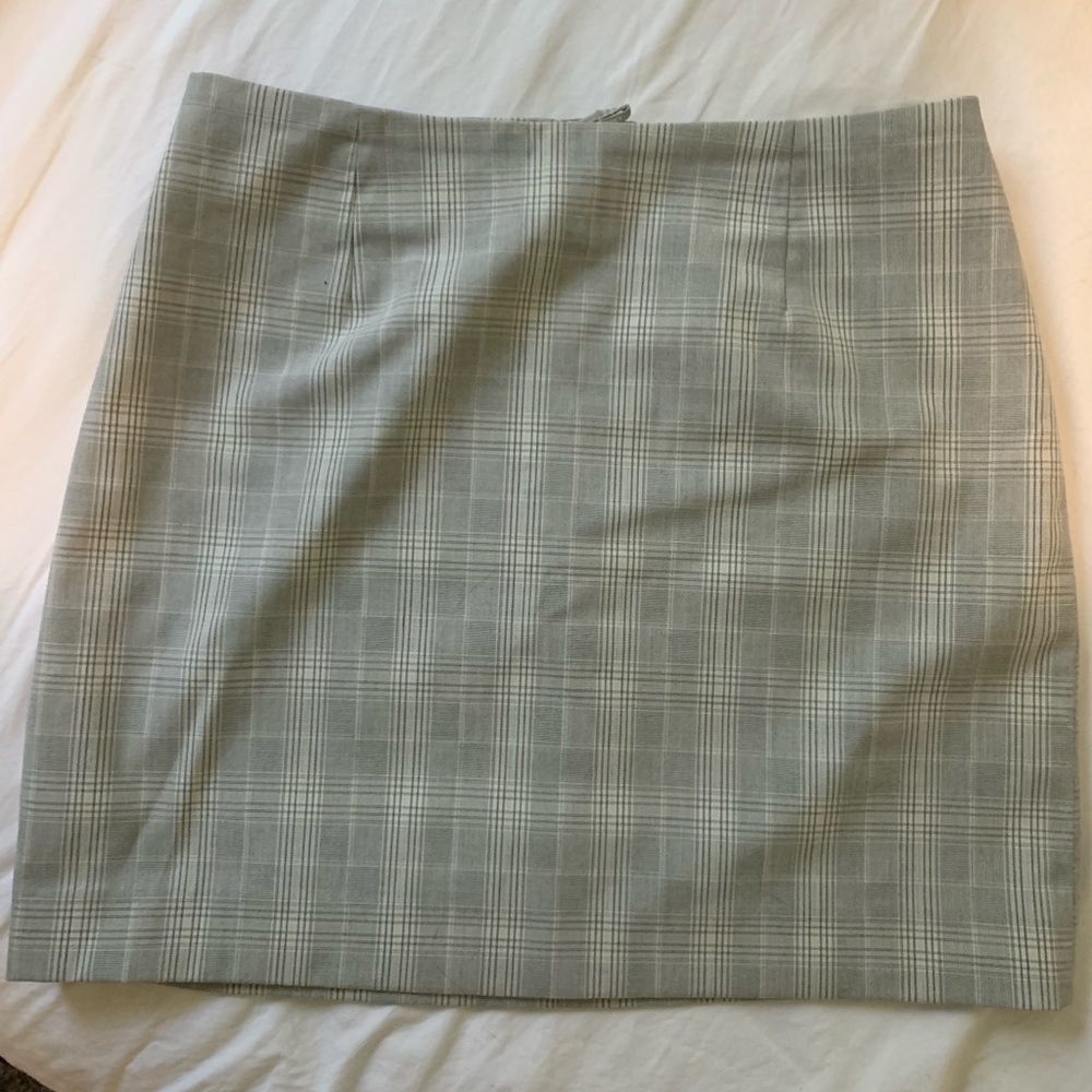 plaid skirt size 6